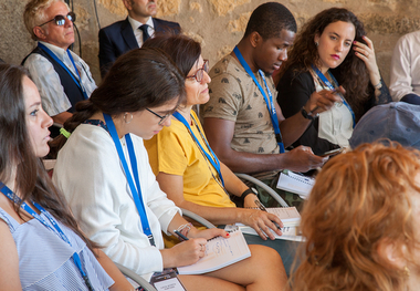 Yuste analiza el fortalecimiento de la identidad europea a través de la educación y la cultura