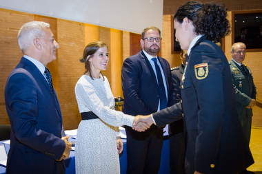Gil Rosiña participa en el acto del Día de la Policía Nacional en Mérida