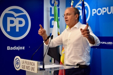 Monago afirma que los Presupuestos del Estado no son unas cuentas sino un cuento