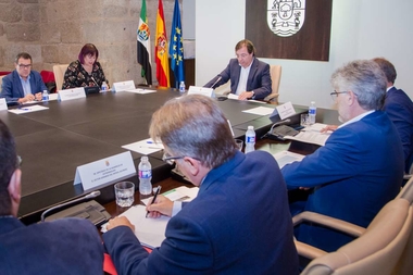 Begoña García anuncia una manifestación en Cáceres el 18 de noviembre para exigir un tren digno