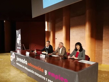 La Junta apuesta por un modelo de orientación a lo largo de la vida que mejore la transición entre el mundo educativo y el laboral