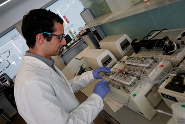 El laboratorio de Promedio adquiere nuevos equipos para mejorar el análisis de las aguas
