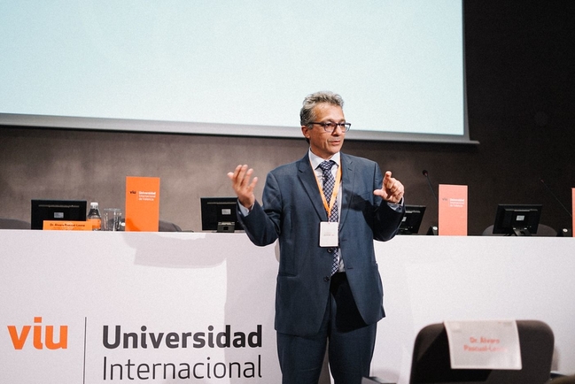 Dr. Álvaro PascualLeone “Tener un proyecto vital mejora la salud