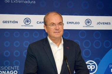 Monago afirma que el Gobierno se ha mojado por el Corredor Mediterráneo, pero no se moja por el nuestro