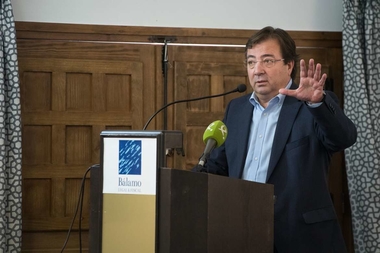 Fernández Vara destaca las oportunidades que ofrecen los recursos de Extremadura para atraer inversión privada