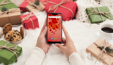 ¿Smartphone nuevo en Navidad? 6 de cada 10 españoles cambiarían de móvil 