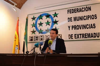 El presidente de FEMPEX celebra la aprobación de la 'LGAMEX' que da respuesta a reivindicaciones históricas del municipalismo extremeño