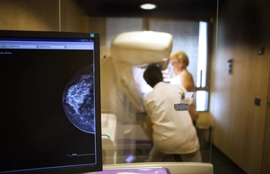 Casi 6.500 extremeñas se someterán a mamografías en enero dentro del Programa de Detección Precoz del Cáncer de Mama