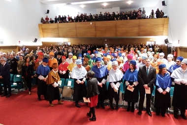 Esther Gutiérrez propone a la UEx trabajar conjuntamente para adaptar los estudios a las demandas del mercado laboral