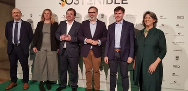 Fernández Vara asiste en Plasencia al congreso sobre bienestar y vida sostenible