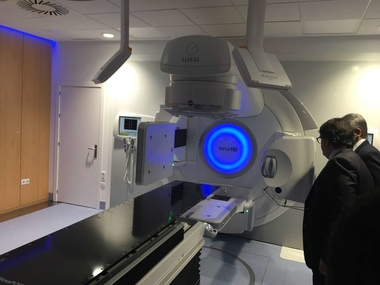 El nuevo acelerador lineal del Hospital Universitario de Badajoz ha superado ya las mil sesiones de radioterapia