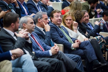 Fernández Vara destaca los buenos datos en materia de exportaciones y apela a la cooperación para seguir creciendo