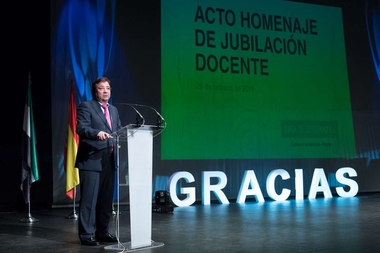 Fernández Vara aboga por la educación de calidad y la igualdad de oportunidades para que no existan discriminaciones por razones socioeconómicas
