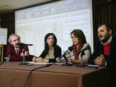 Esther Gutiérrez presenta el proyecto del nuevo instituto de Villafranca de los Barros