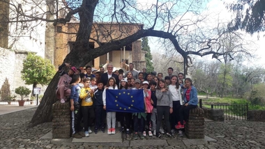 La Fundación Yuste imparte una charla sobre la construcción europea a más de 200 alumnos de Talayuela y Navalmoral durante el mes de marzo