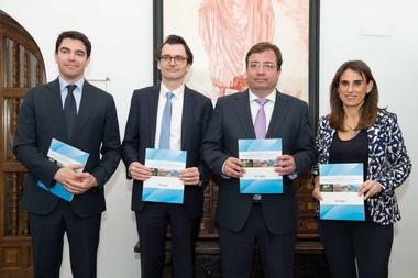 Fernández Vara considera imprescindibles la redistribución de la riqueza, la fiscalidad justa y el empleo de calidad para luchar contra la exclusión 