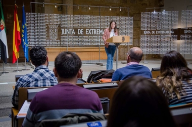 La Junta considera inadmisible que el Ayuntamiento de Santa Amalia haya invitado a Fernández Vara a asistir a un acto presidido por Monago