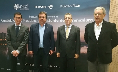 La AEEF solicita a Guillermo Fernández Vara que ponga el foco en la empresa familiar para garantizar el desarrollo de Extremadura