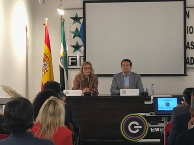 Ocho localidades de la región reciben el distintivo Municipio Emprendedor Extremeño