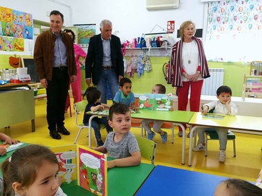 Educación destaca el éxito de las 10 aulas para niños de dos años, que han recibido 240 solicitudes para el próximo curso