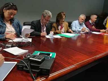 La Junta de Extremadura rubrica con los sindicatos el acuerdo para abonar los nuevos niveles de carrera profesional