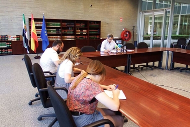 El desempleo baja, en junio, en 1.770 personas y sube la afiliación a la Seguridad Social en 4.124 personas