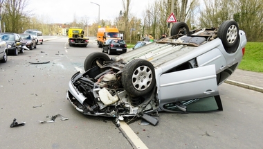 El 91% de los conductores extremeños cree que los accidentes podrían reducirse a la mitad si la tecnología impidiera usar el móvil al volante