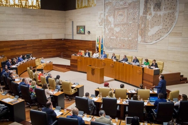Fernández Vara aboga por conciliar en el futuro el desarrollo con la conservación del planeta