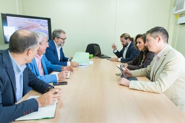 La consejera para la Transición Ecológica y Sostenibilidad visita la planta fotovoltaica Núñez de Balboa, en Usagre, que emplea a más de 1.200 persona