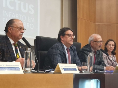 José María Vergeles asiste a la presentación de la APP ExtremIctus, herramienta para detectar precozmente los signos de esta enfermedad