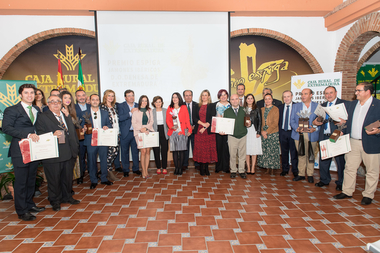 El presidente de la Junta valora el 'esfuerzo y el trabajo' que se hace en la elaboración de productos agroalimentarios en Extremadura