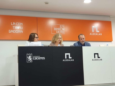 El consejero de Economía anima a utilizar los derechos de propiedad industrial como medio para fomentar la competitividad
