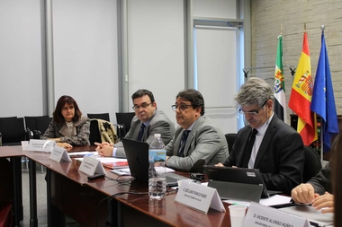 La segunda fase del Hospital Universitario de Cáceres y el nuevo de Don Benito-Villanueva de la Serena se licitarán en 2020