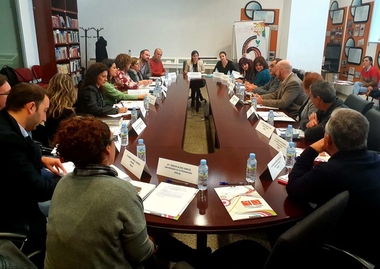 La consejera de Igualdad y portavoz preside la reunión del Consejo de Convivencia y Ocio de Extremadura