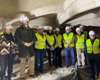 La consejera de Cultura visita las obras de rehabilitación de la catedral de Coria