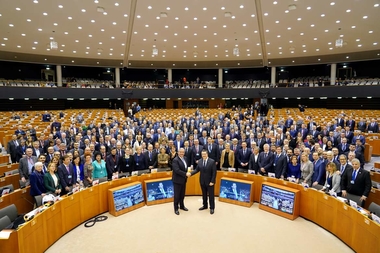 Guillermo Fernández Vara asume la jefatura de la delegación española en el Comité Europeo de las Regiones