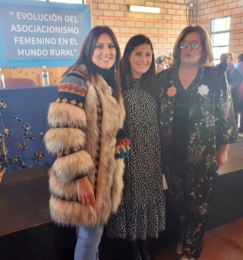 Gil Rosiña resalta que las mujeres rurales representan el motor y el corazón de Extremadura