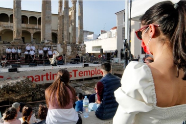 El ayuntamiento agradece a Junta de Cofradías y hermandades la organización de eventos y anuncia que varias actividades 'han llegado para quedarse''