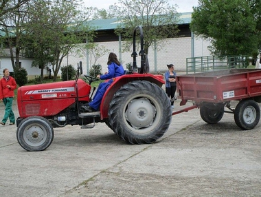 Agricultura publica en el DOE notificaciones de solicitudes correspondientes a la calificación de agricultores y agricultoras a título principal