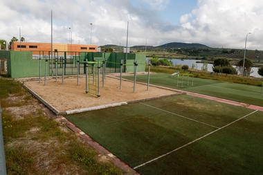 El Ayuntamiento cede al Club de Petanca las instalaciones deportivas de El Prado
