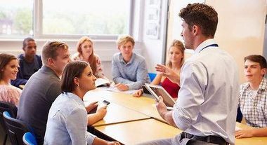Educación convoca becas complementarias para estudiantes de ciclos formativos de grado superior beneficiarios del Programa Erasmus+