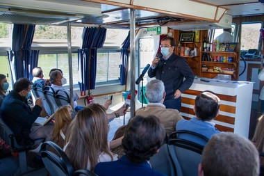 Fernández Vara destaca la labor de Charo Cordero para hacer del turismo rural uno de los grandes potenciales de Extremadura