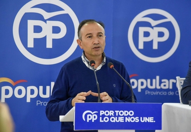 Laureano León se presenta a la reelección, en un quinto mandato, para dirigir a los populares de la provincia de Caceres