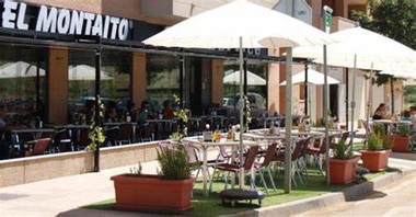 Salaya asegura que las autorizaciones extraordinarias a las terrazas de la hostelería se mantendrán hasta finales de año