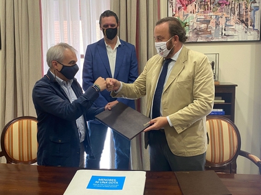 Ayuntamiento y Espirituosos España renuevan su colaboración para prevenir el consumo de alcohol en menores