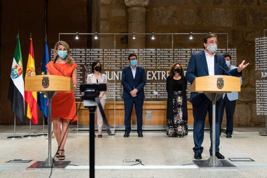 Yolanda Díaz y Vara firman el Plan de Empleo Joven de Extremadura que prevé inversiones de 80 millones de euros