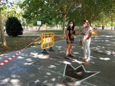 El parque de las VII Sillas acoge un circuito urbano de psicomotricidad para fomentar el juego al aire libre