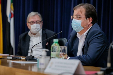 El presidente de la Junta aboga por 'traer inversión y capital' para desarrollar el talento extremeño