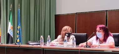 Begoña García agradece el trabajo serio y riguroso del sector ibérico extremeño