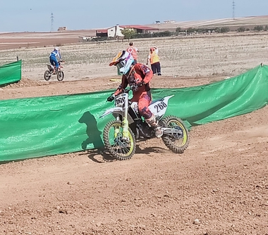 Samuel Tapia se clasifica en la 18 posición de la prueba del Campeonato de España de  Motocross